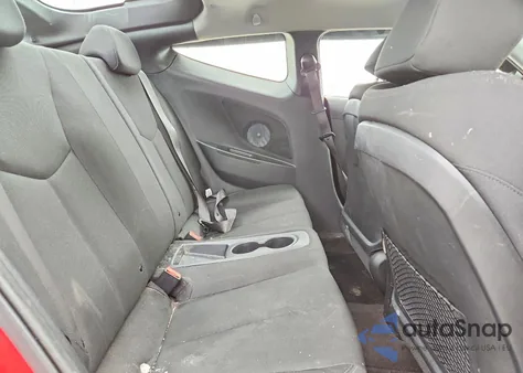 2017 Hyundai Veloster z USA, uszkodzony, nr VIN KMHTC6AD7HU322465